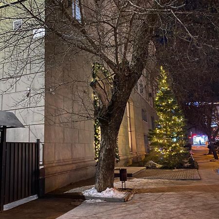 Panorama Luxury Apartment In The House With A Spire, A Historical Building In The City Centre Kharkiv Bagian luar foto
