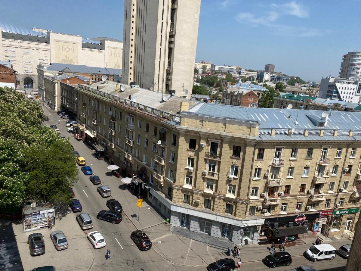 Panorama Luxury Apartment In The House With A Spire, A Historical Building In The City Centre Kharkiv Bagian luar foto