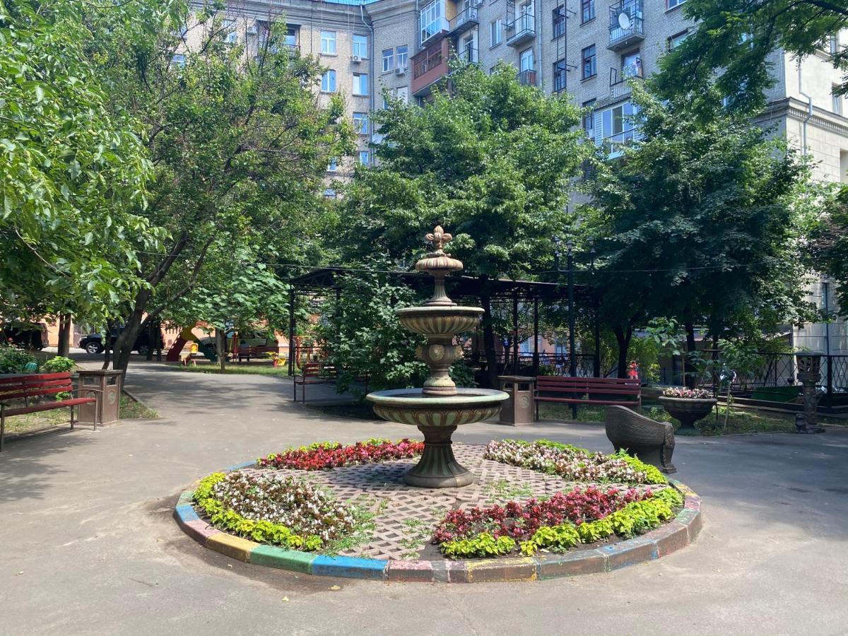 Panorama Luxury Apartment In The House With A Spire, A Historical Building In The City Centre Kharkiv Bagian luar foto