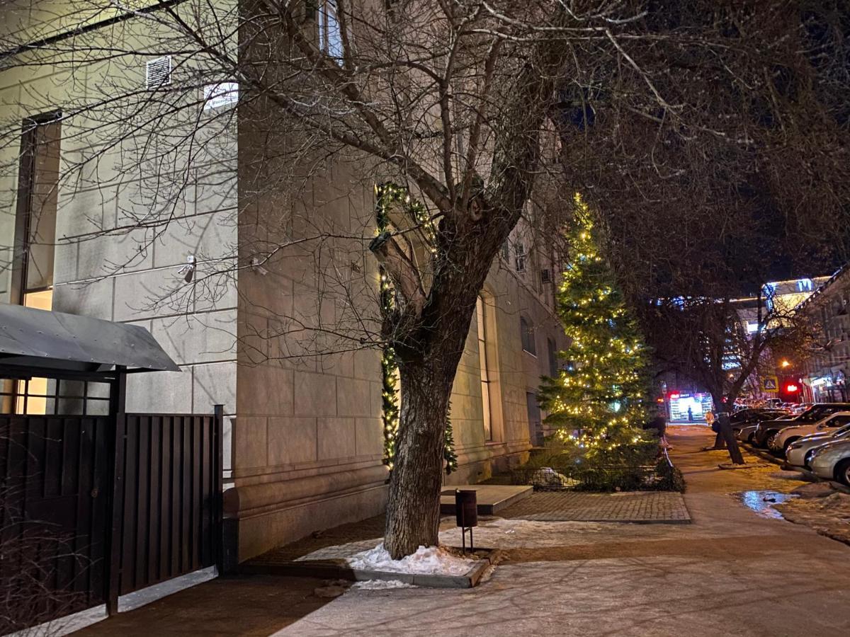 Panorama Luxury Apartment In The House With A Spire, A Historical Building In The City Centre Kharkiv Bagian luar foto
